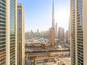 Skyline 3BDR plus 1Guest Room with Burj Khalifa & Fountain View